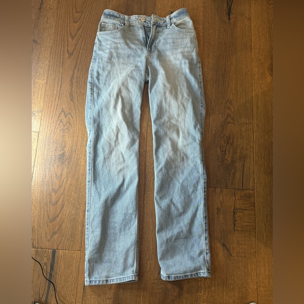Hollister High-Rise Straight Light Blue Jeans